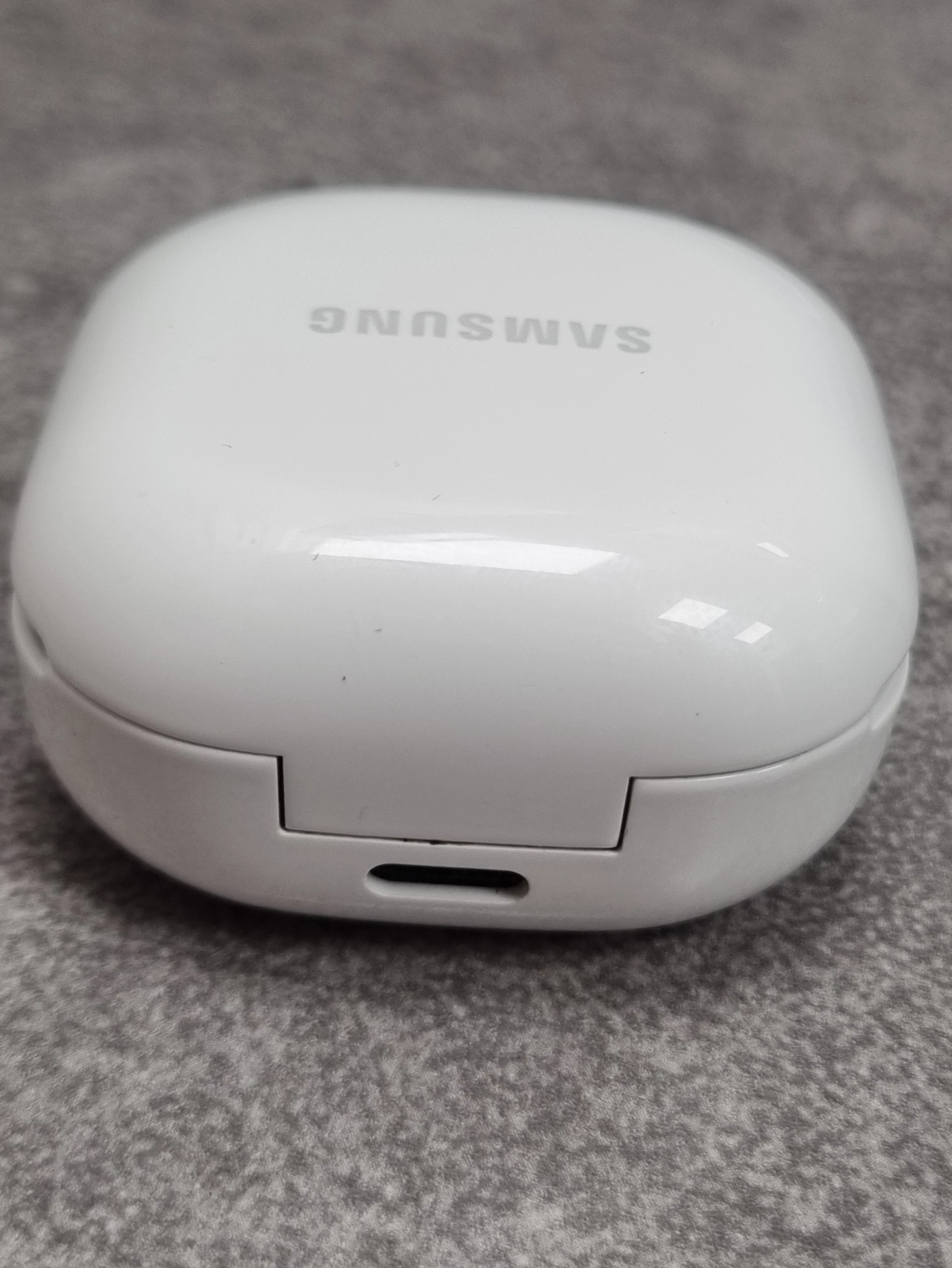 sluchawki-samsung-buds-fe-marka-248811-951414