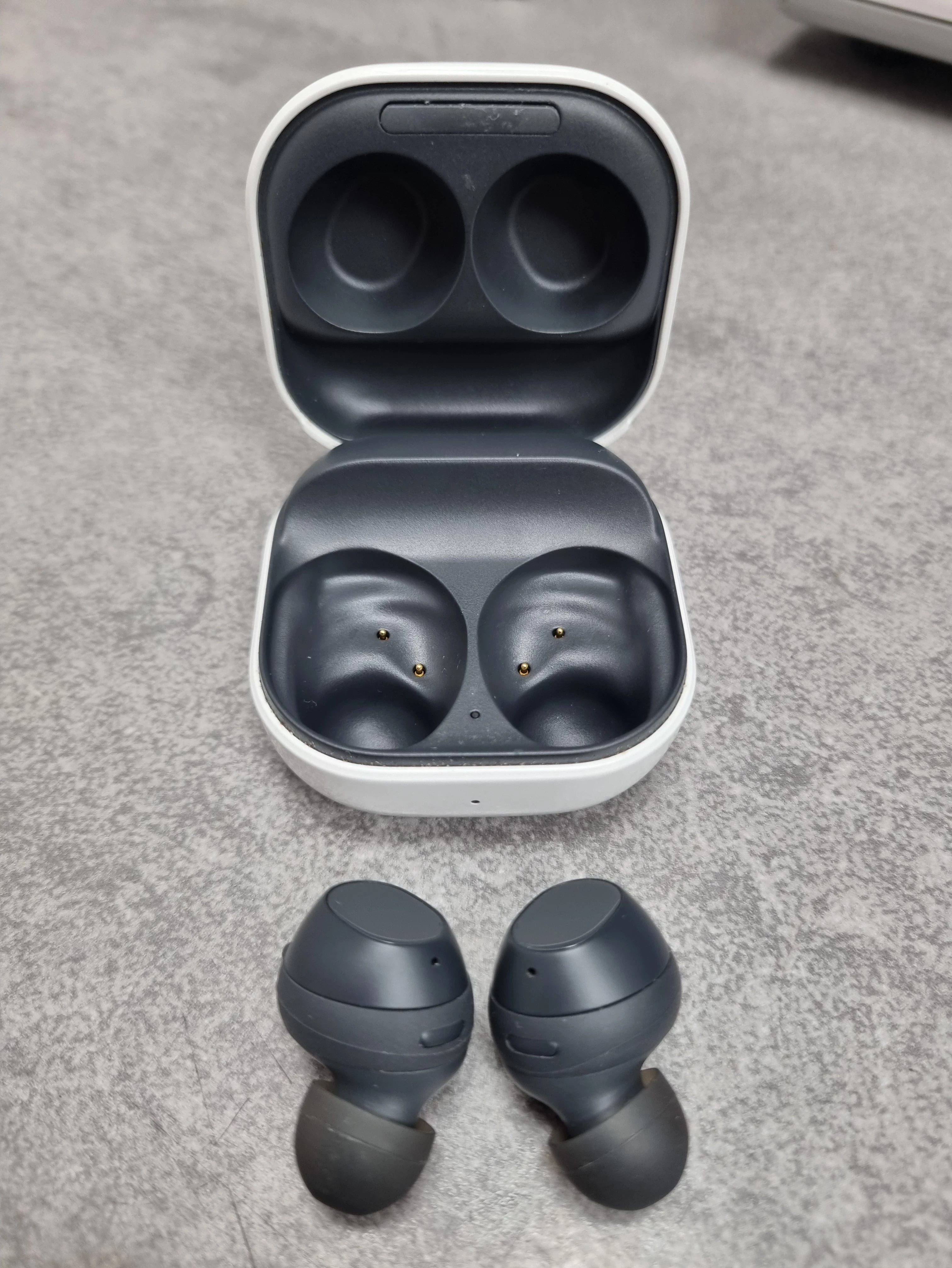 sluchawki-samsung-buds-fe-rodzaj-sluchawek-203681-217749