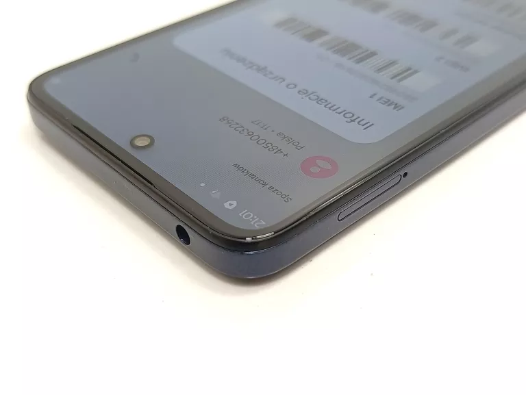 telefon-motorola-moto-e15-264gb-kod-producenta-pb6s0013fr