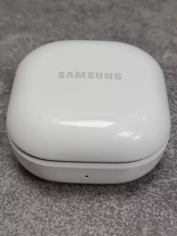 sluchawki-samsung-buds-fe-stan-11323-2