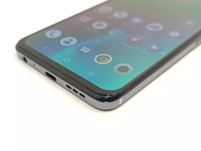 telefon-tcl-30-464gb-przekatna-ekranu-670