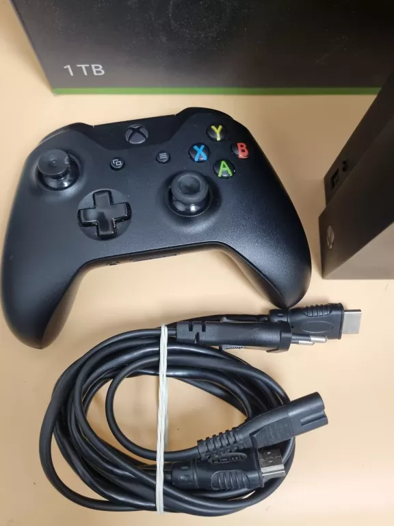 konsola-microsoft-xbox-one-x-1tb-kolor-249512-1647413