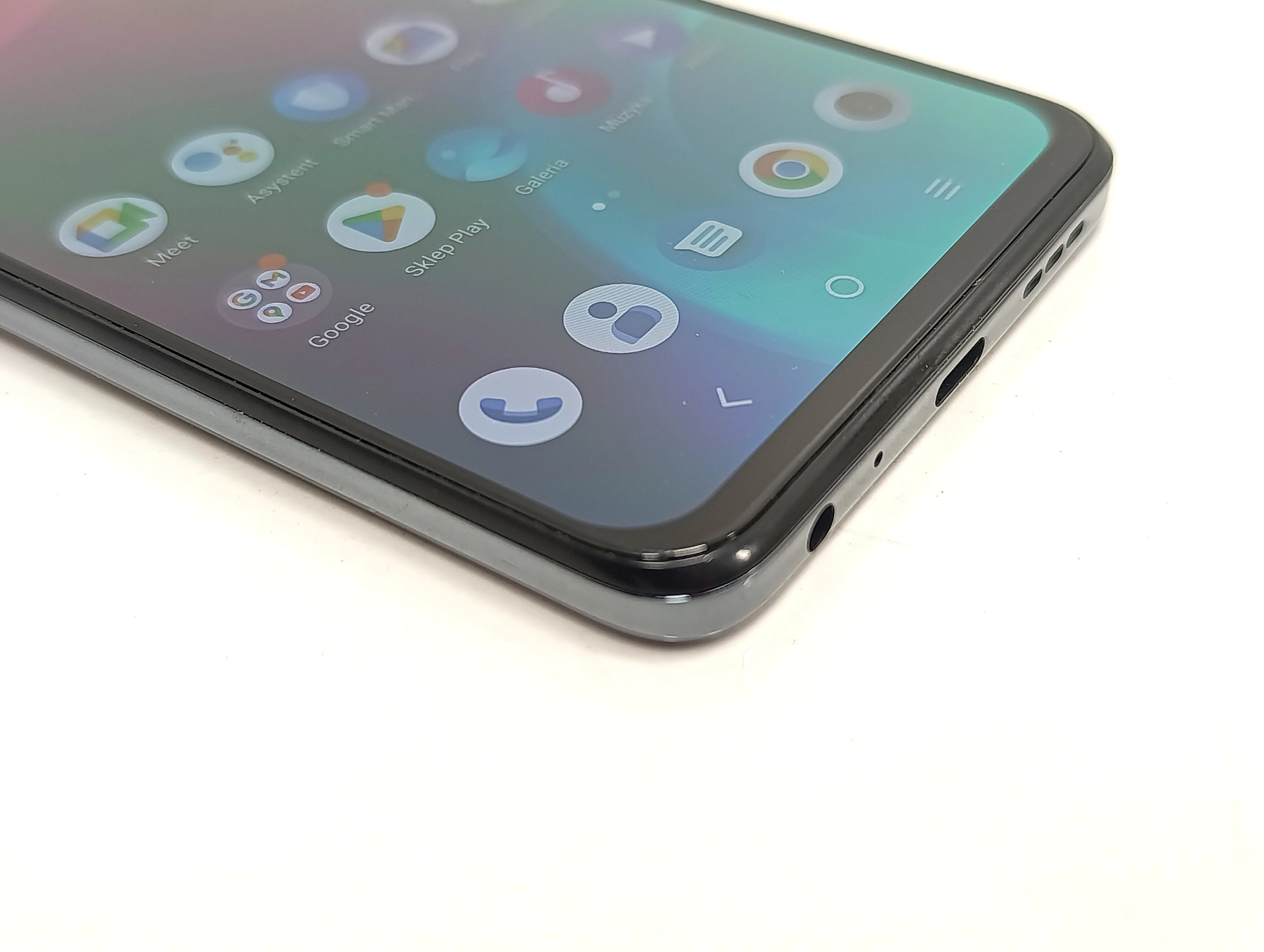 telefon-tcl-30-464gb-stan-11323-2