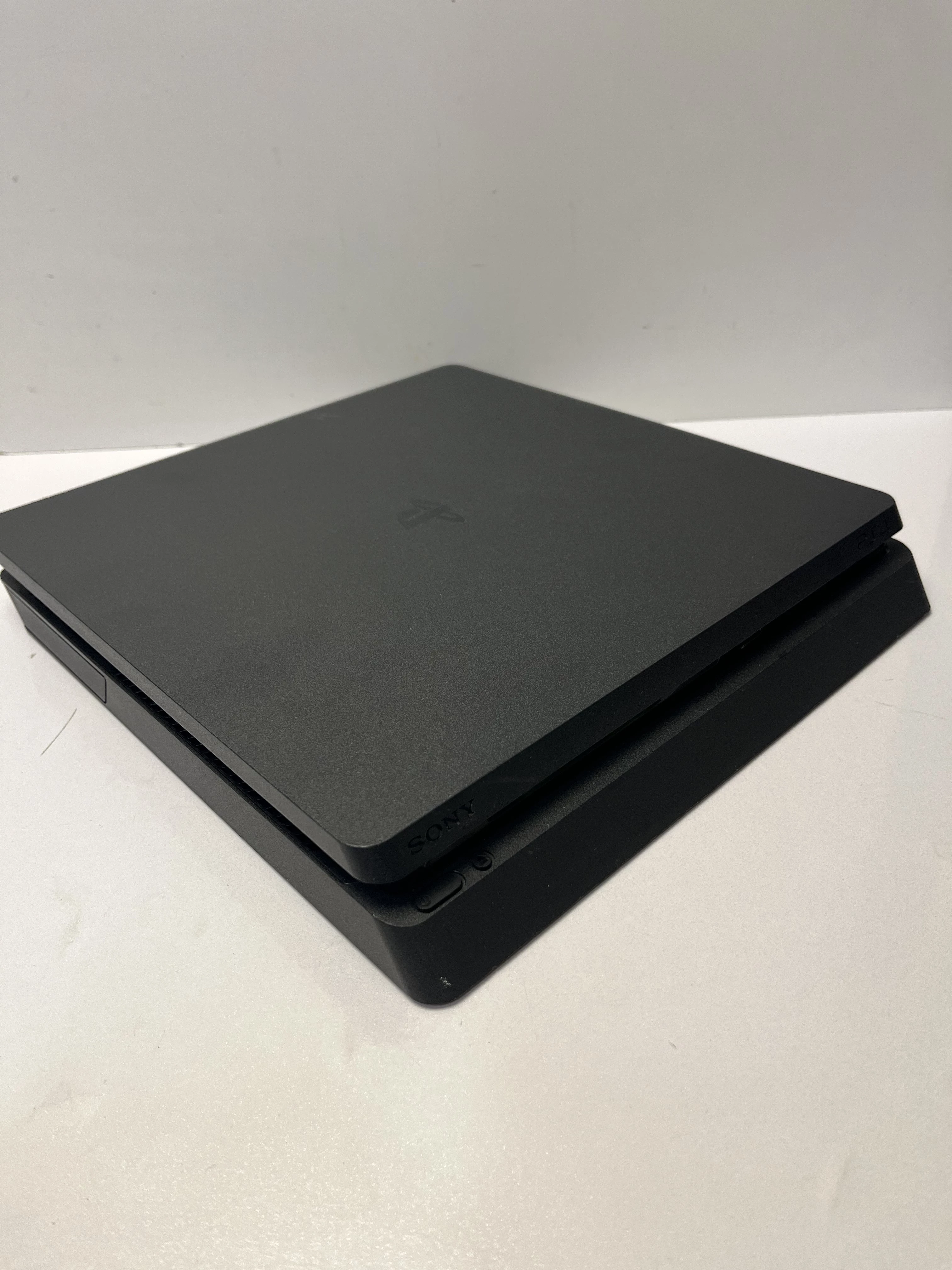 konsola-sony-playstation-5-ps4-slim-500gb-kod-producenta-cuh-2216a