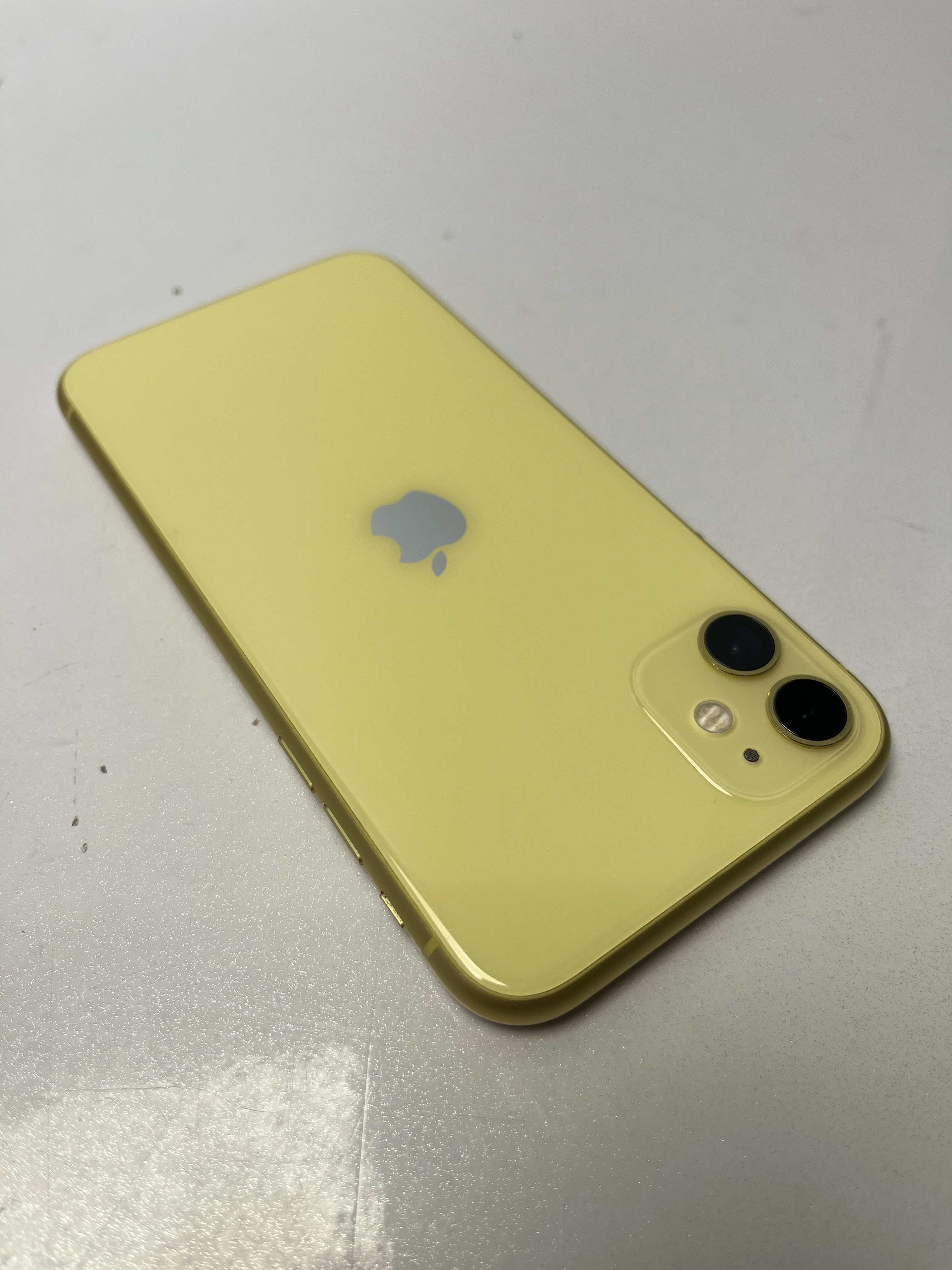 telefon-apple-iphone-11-128gb-76-bat-opis-pojemnosc-akumulatora-3110