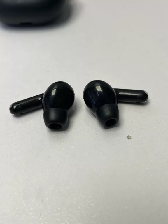 sluchawik-redmi-buds-8-lite-kolor-dominujacy-129357-3