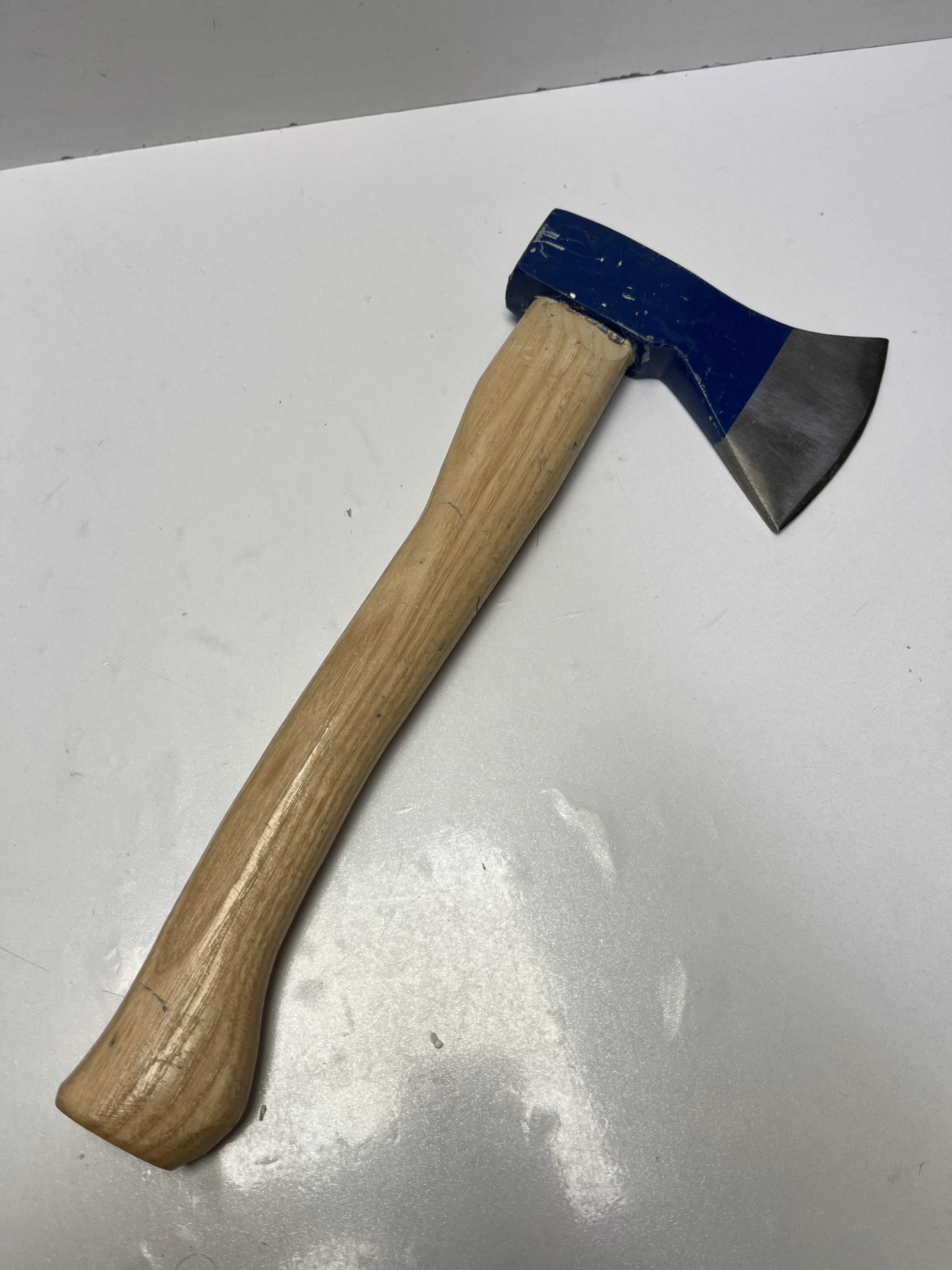 siekiera-lux-tools-stan-11323-2