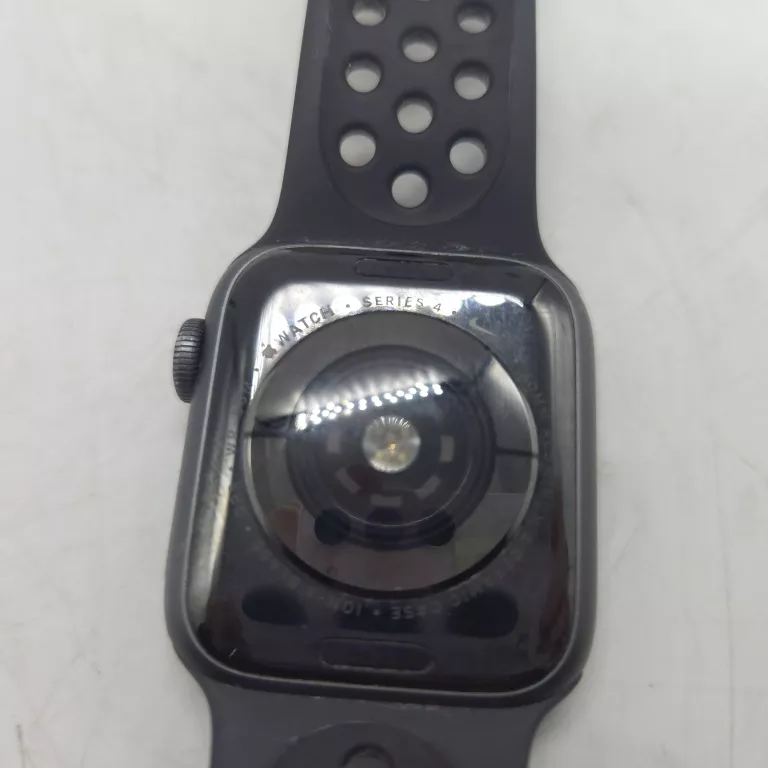 zegarek-applewatch-4-nike-szerokosc-koperty-3400