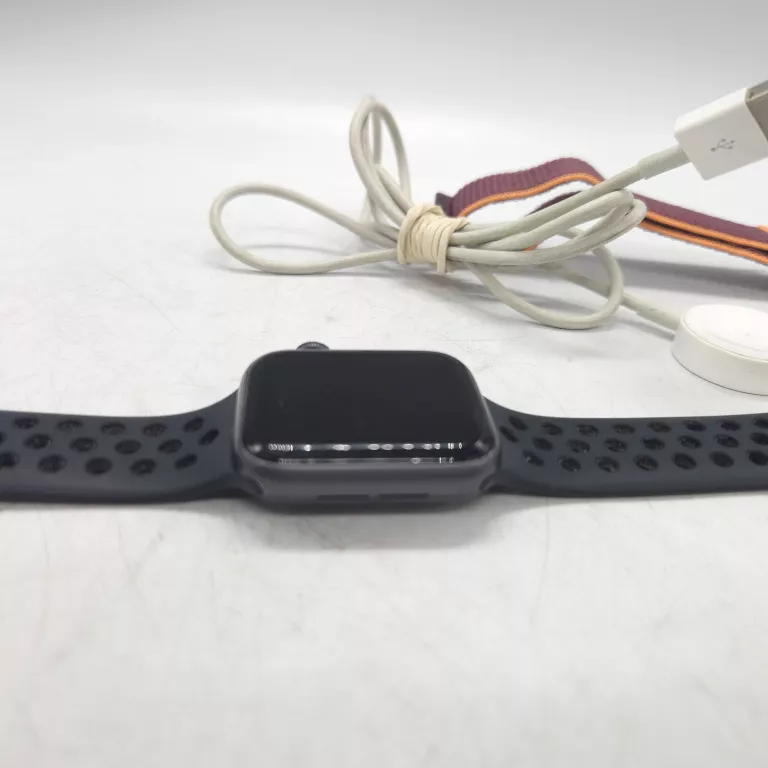 zegarek-applewatch-4-nike-model-249460-1730615
