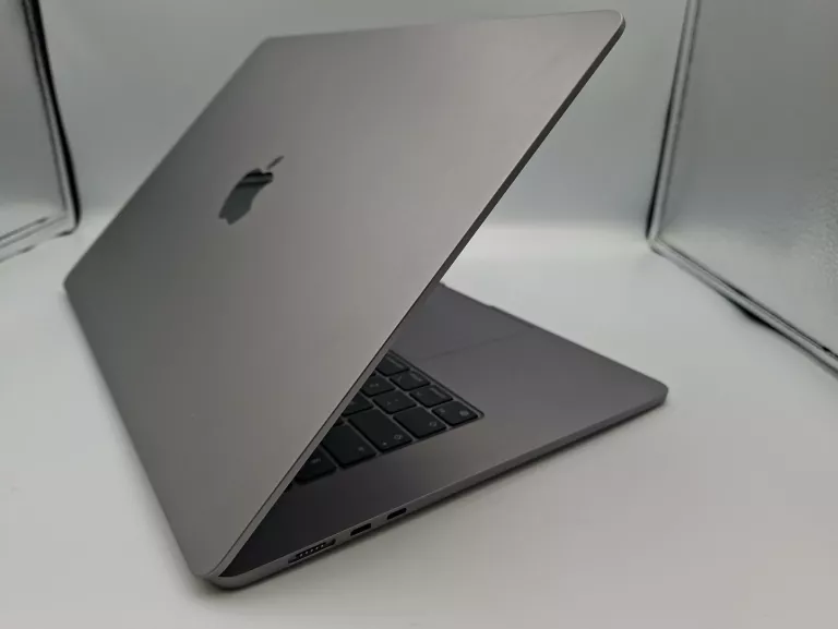 macbook-air-model-air-a3114-16256gb-komplet-seria-procesora-4366-822278