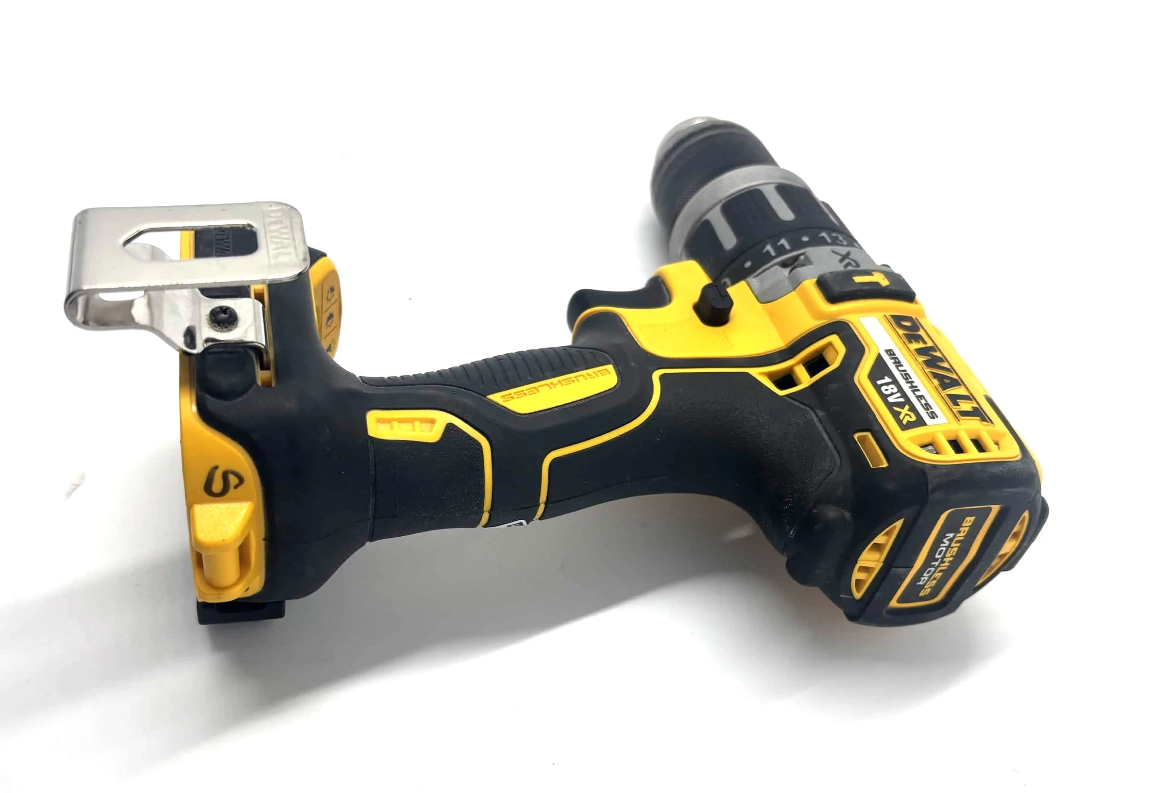 wiertarka-dewalt-dcd796-pojemnosc-akumulatora-000