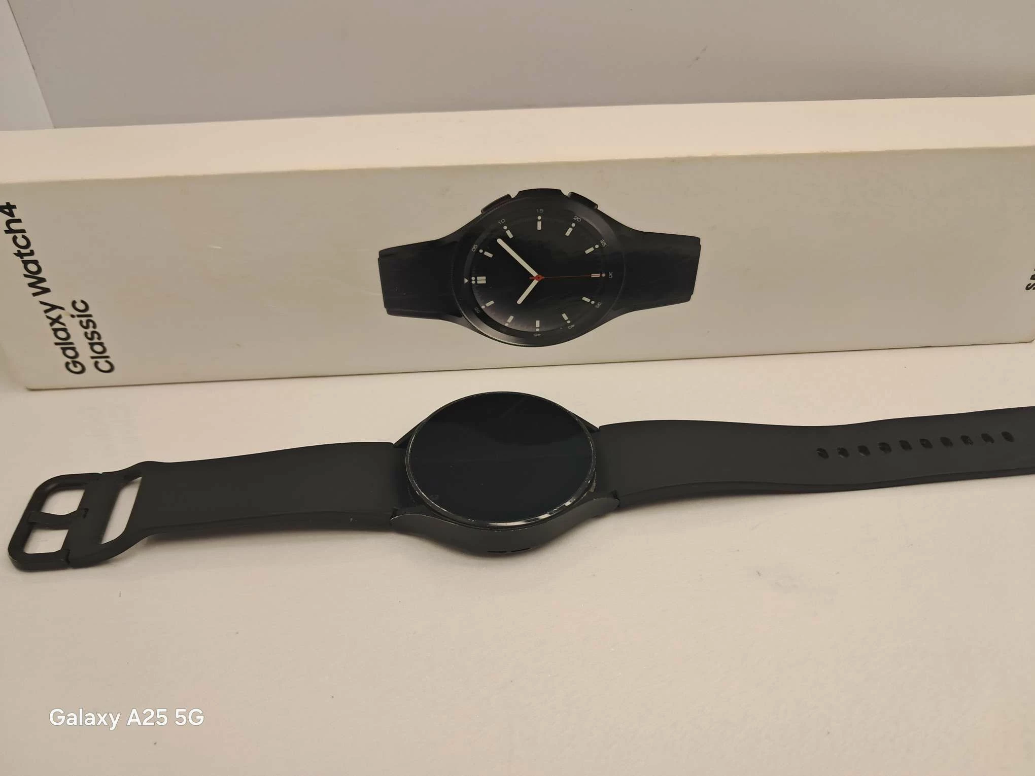 smartwatch-samsung-watch-4-classic-barlickiego-47-kutno