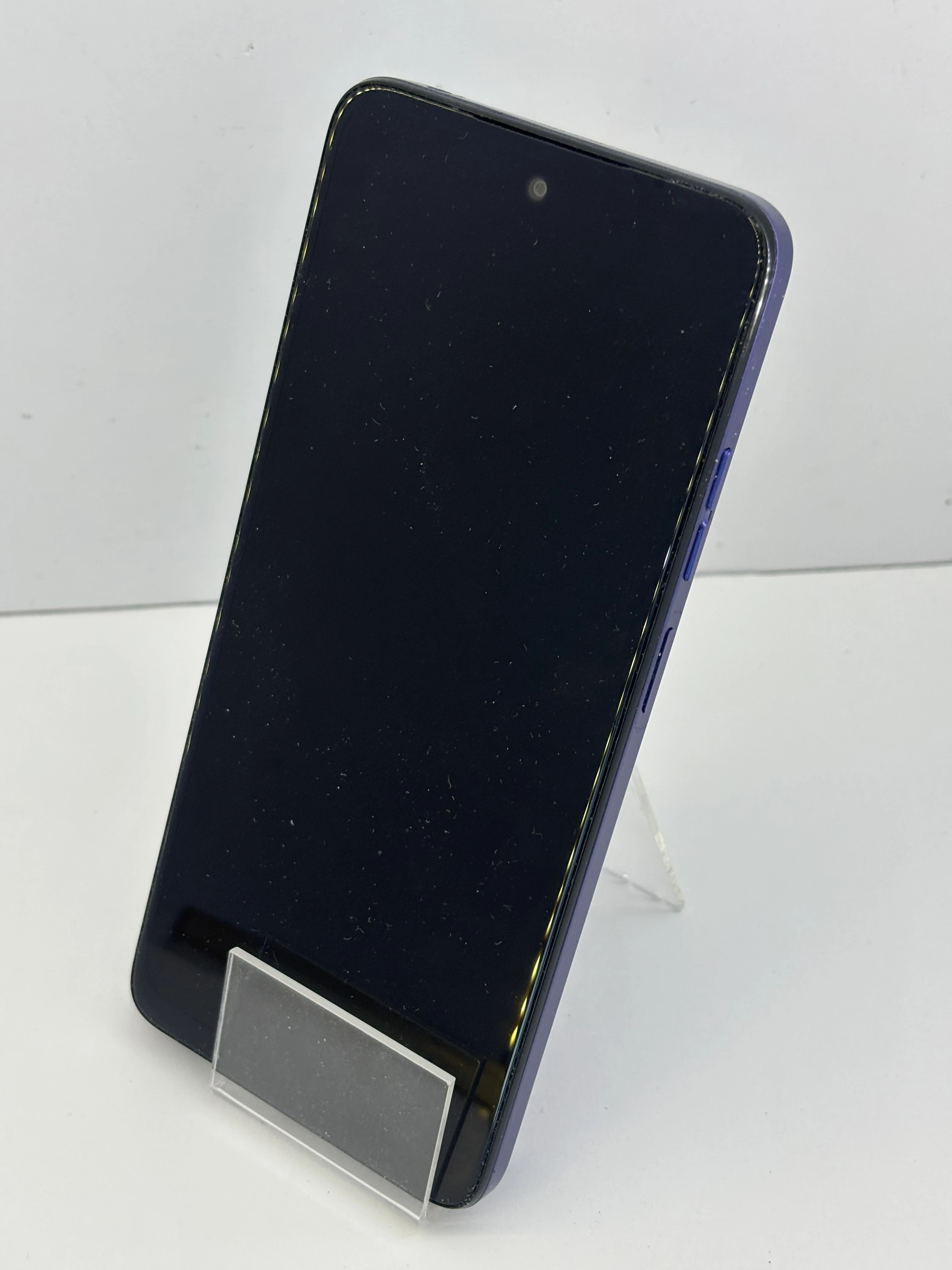 telefon-motorola-e15-264gb-ds-sam-kod-producenta-pb6s0013fr