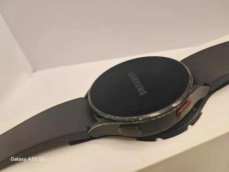 smartwatch-samsung-watch-4-classic-model-249460-1680464
