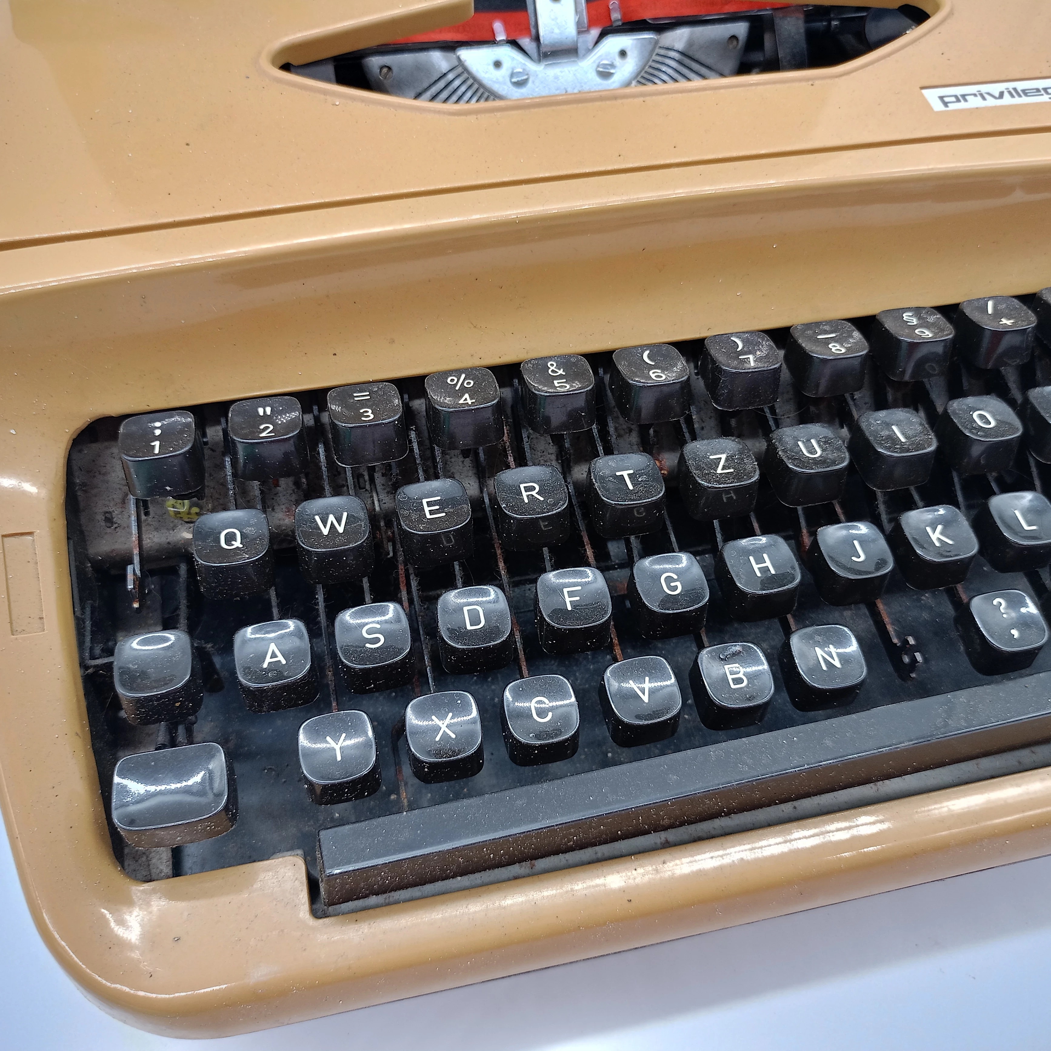 stara-maszyna-do-pisania-privileg-270s-model-270s
