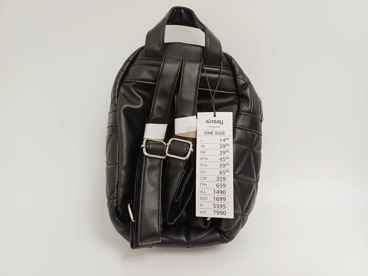 pikowany-czarny-plecak-sinsay-241gk-99x-one-5907831095012-stan-11323-1