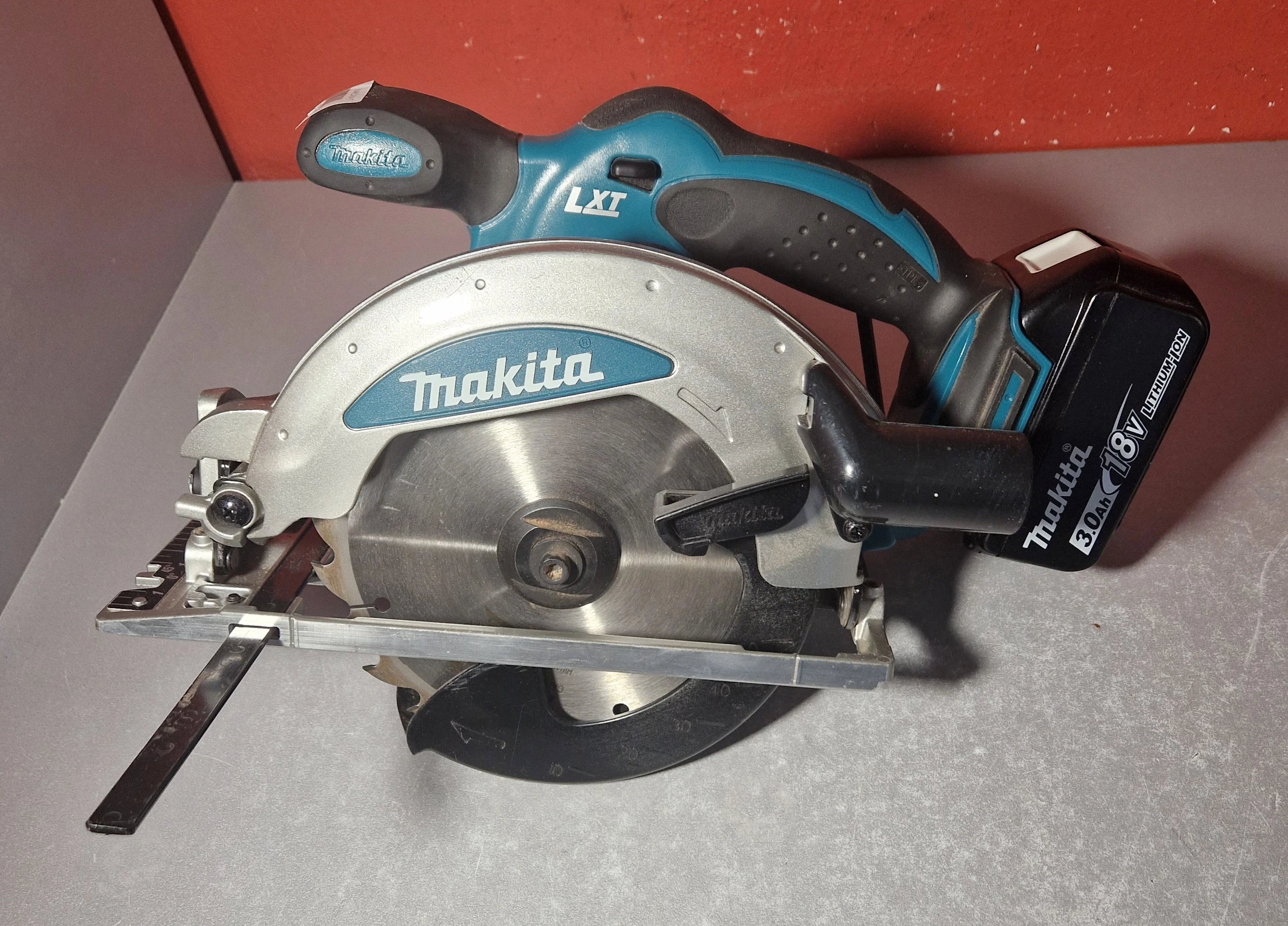 pila-tarczowa-makita-dss610aku-3ah-emilii-gierczak-35-szczecin-rs