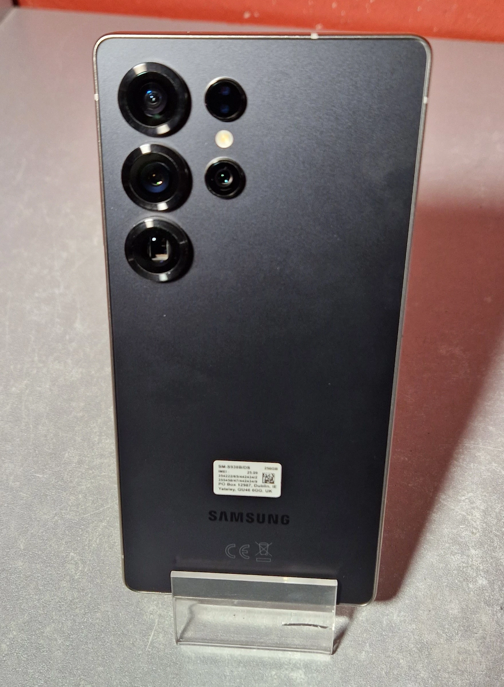 telefon-samsung-galaxy-s25-ultra-12256gb-opis-kod-producenta-sm-s938bzkdeub