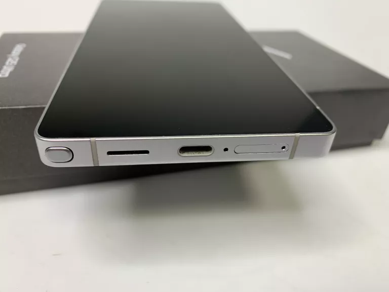 telefon-samsung-galaxy-s25-ultra-komplet-12256gb-kod-producenta-sm-s938bzsdeub