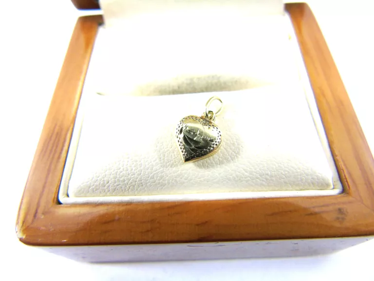 zakochana-zlota-zawieszka-pr585-serduszko-kamienie-221-64