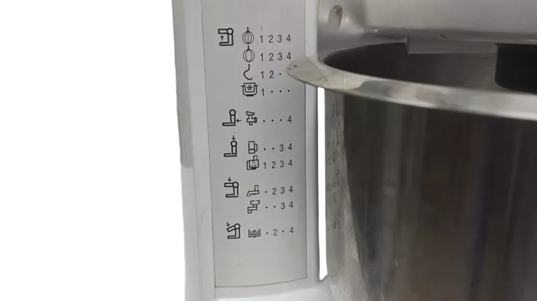 robot-kuchenny-bosch-mum4875eu05-cnum5st-600w-stan-11323-2