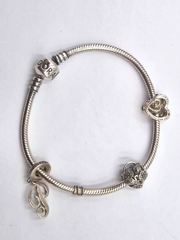 srebrna-bransoletka-pandora-z-2-charmsami-ean-gtin-5700302438123