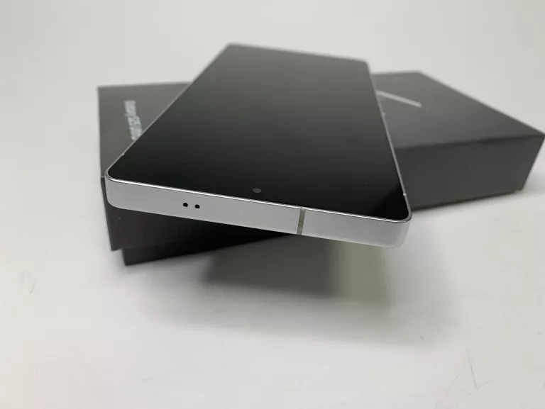 telefon-samsung-galaxy-s25-ultra-komplet-12256gb-przekatna-ekranu-690