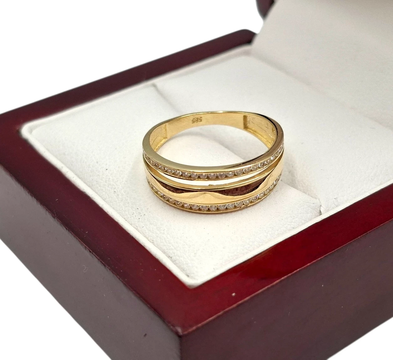 zloty-pierscionek-z-cyrkoniami-p-585-w-235-g-r-15-rodzaj-2205-2