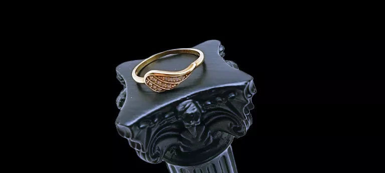 zloty-pierscionek-skrzydlo-375-102g-r16-stan-11323-2