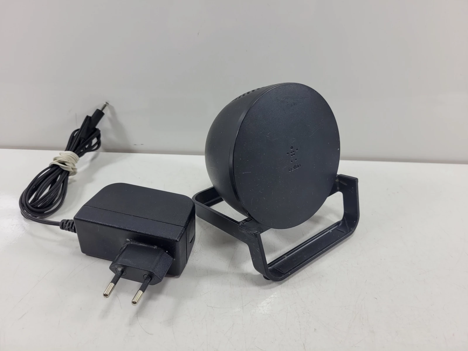belkin-podst-ladujaca-10w-z-glosnikiem-auf001vfb-czarna-poznanska-15-wronki