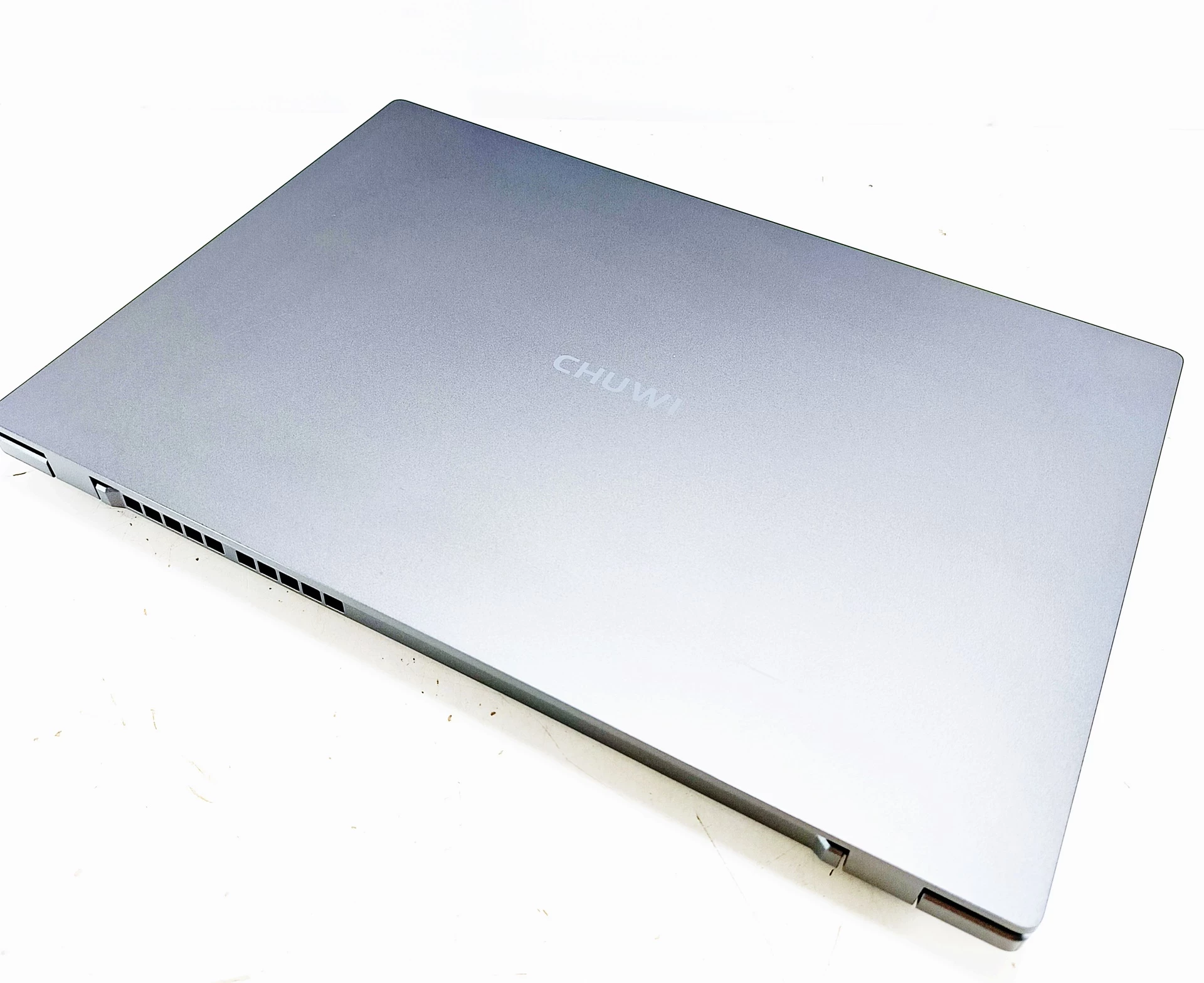 laptop-chuwi-gemibook-xpro-cwi-574-141-win11-super-stan-liczba-rdzeni-procesora-4329-3