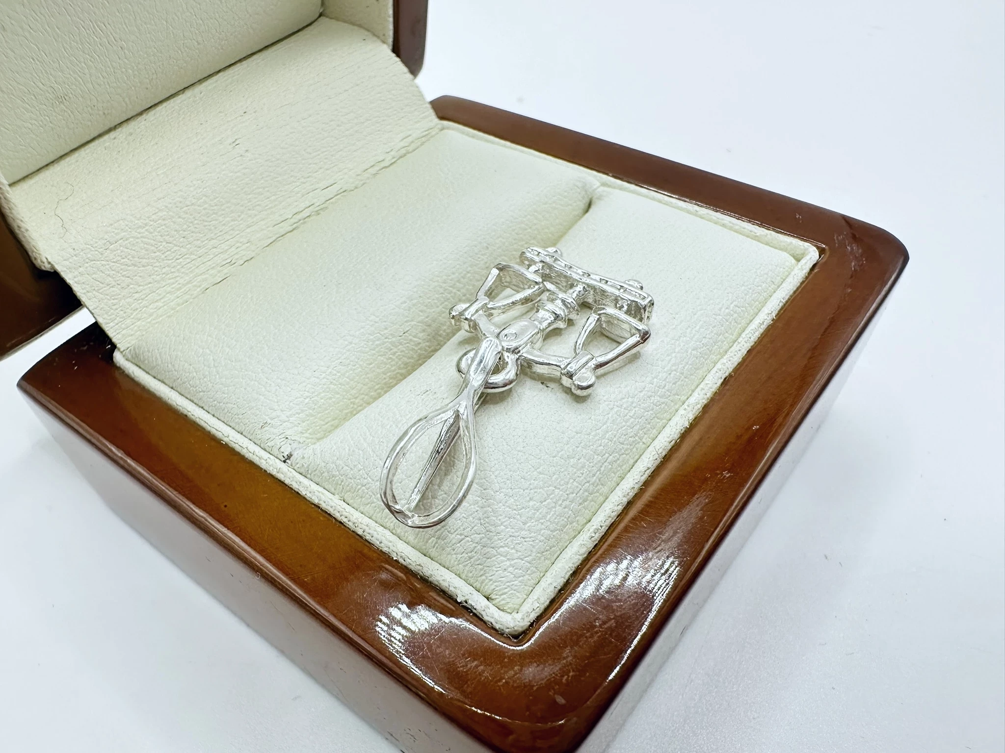 zawieszka-do-lancuszka-wykonana-ze-srebra-925-waga-znak-zodiaku-material-15835-4