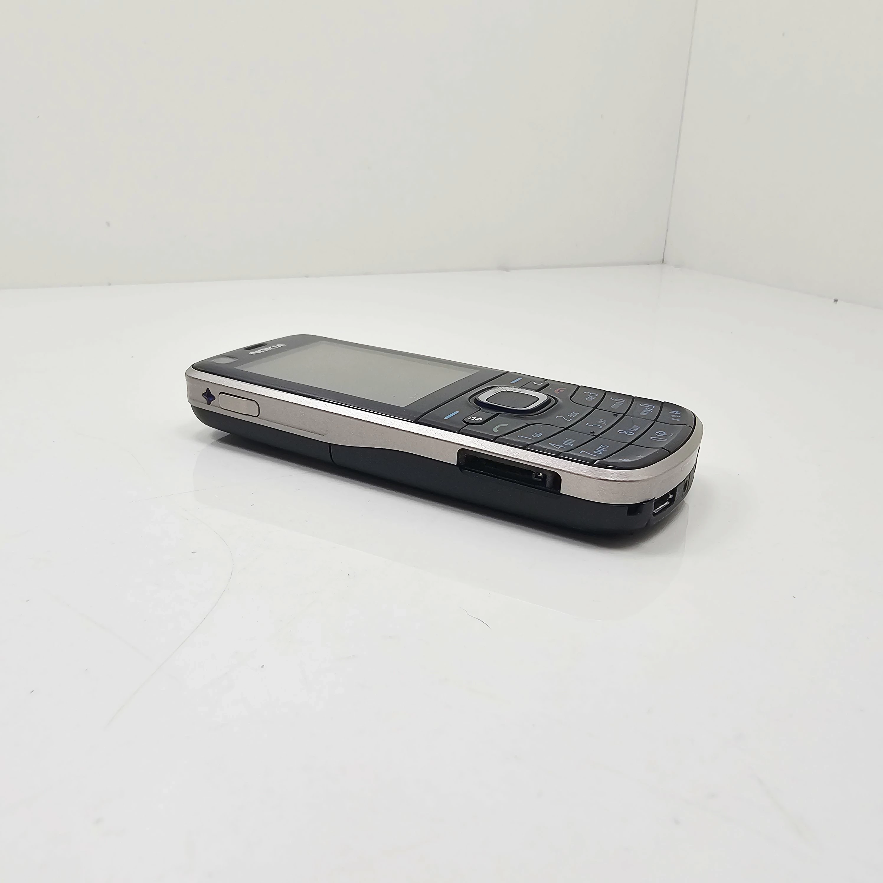 telefon-nokia-6220-classic-kod-producenta-rm-328