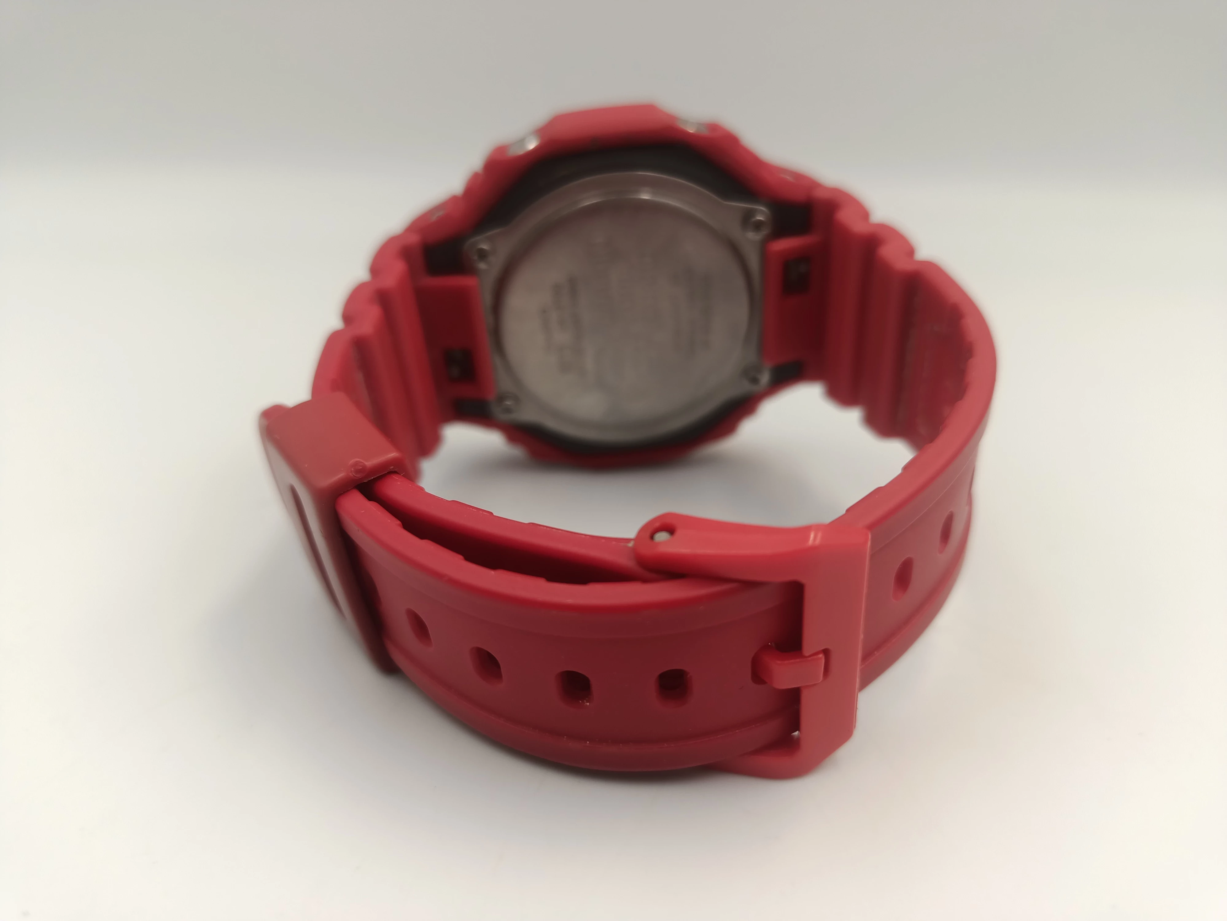 zegarek-meski-casio-g-shock-ga-2100-czerwony-stan-11323-2