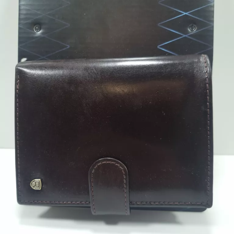 portfel-meski-skorzany-peterson-aleje-karola-marcinkowskiego-15-poznan