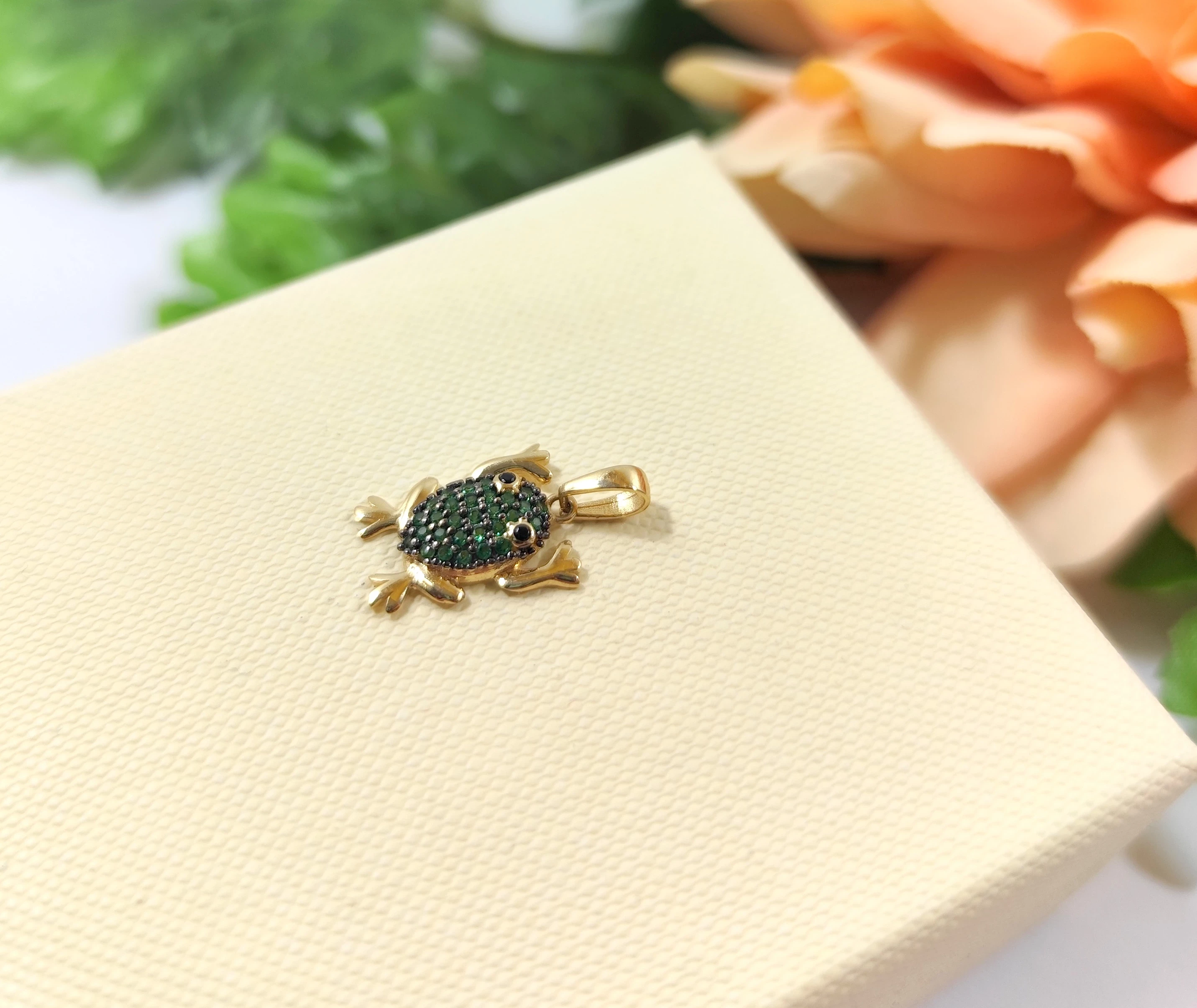 zlota-zawieszka-zabka-pr-585-rodzaj-2205-2