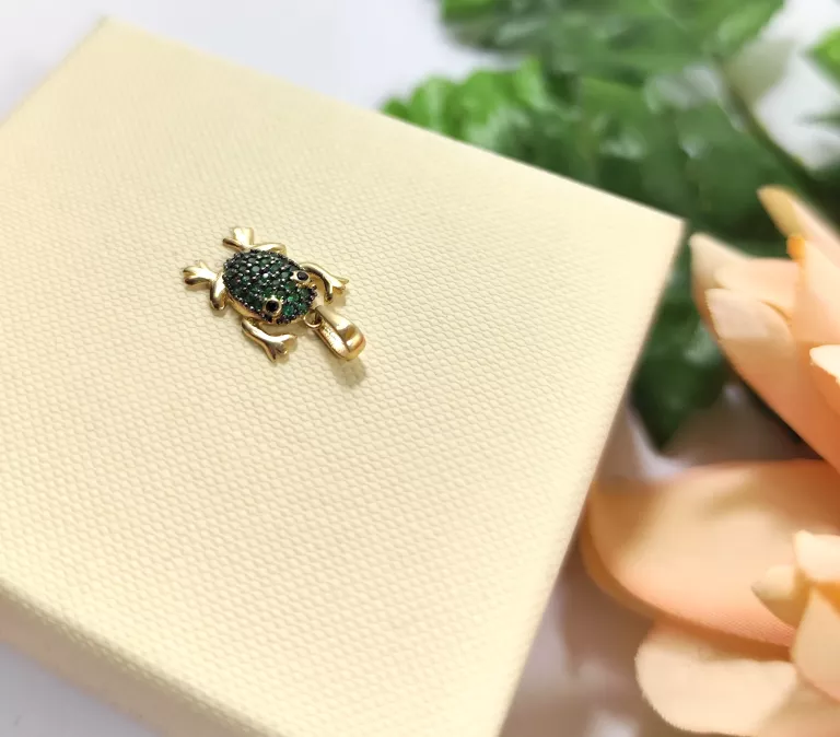 zlota-zawieszka-zabka-pr-585-marka-248811-958954