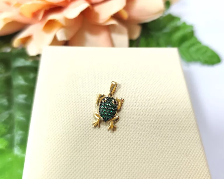 zlota-zawieszka-zabka-pr-585-cechy-207006-4