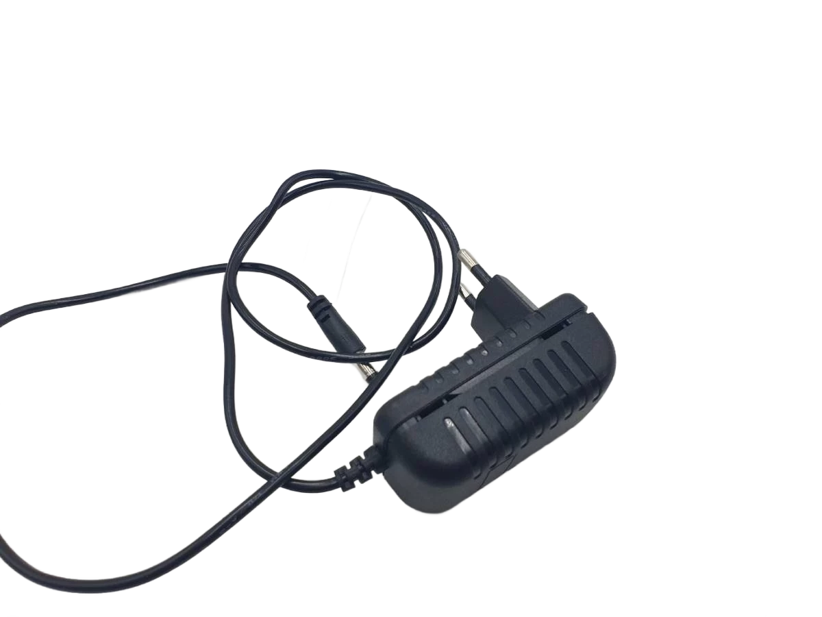 lampa-do-paznokci-s091-stan-11323-2