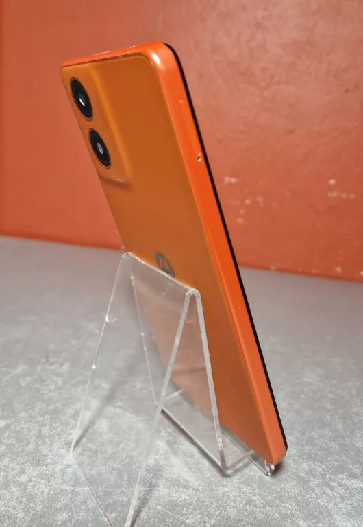 telefon-motorola-moto-g04-464gb-kod-producenta-xt2421-3pl