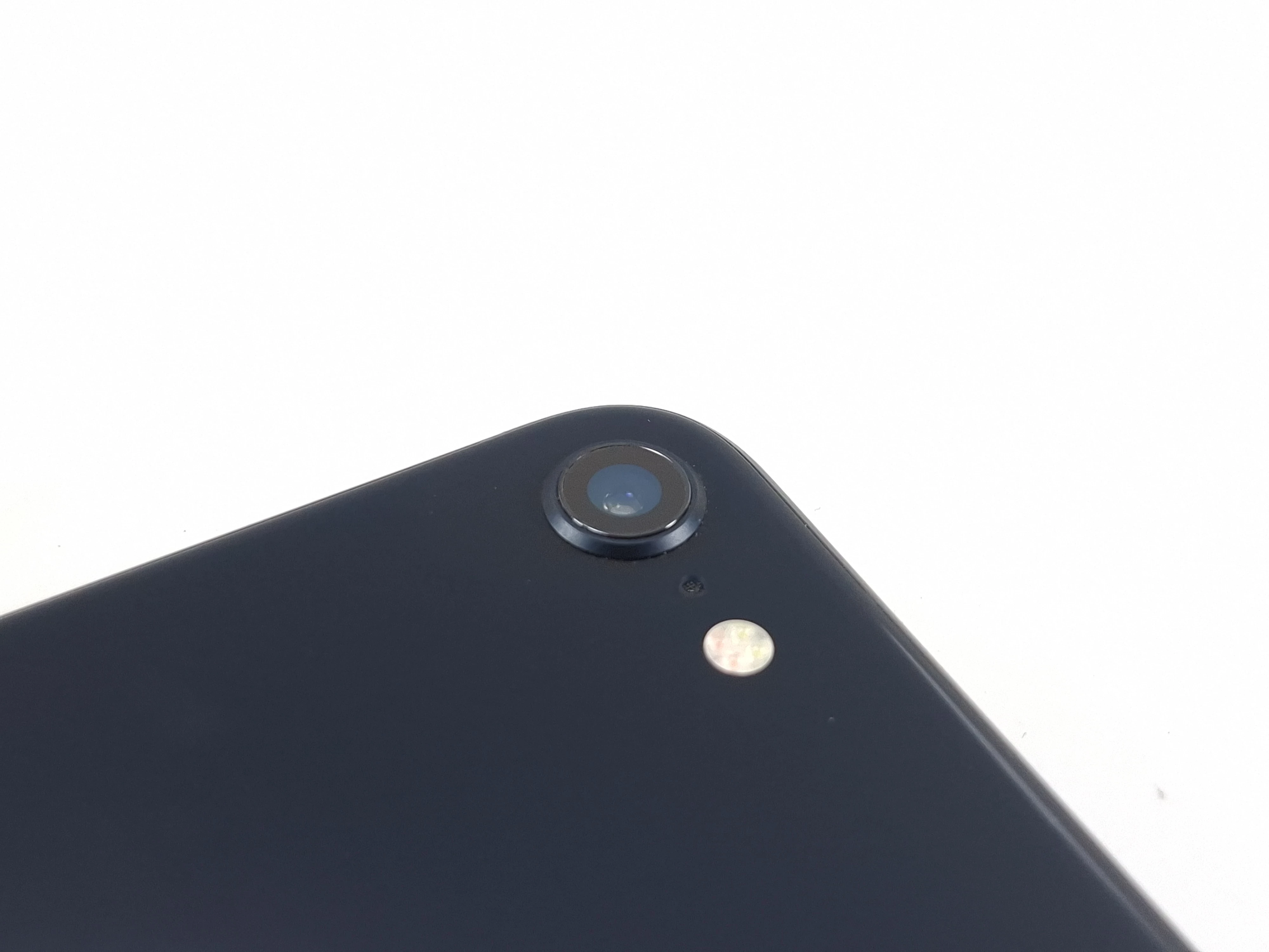 telefon-iphone-se-2022-64gb-system-operacyjny-4388-7