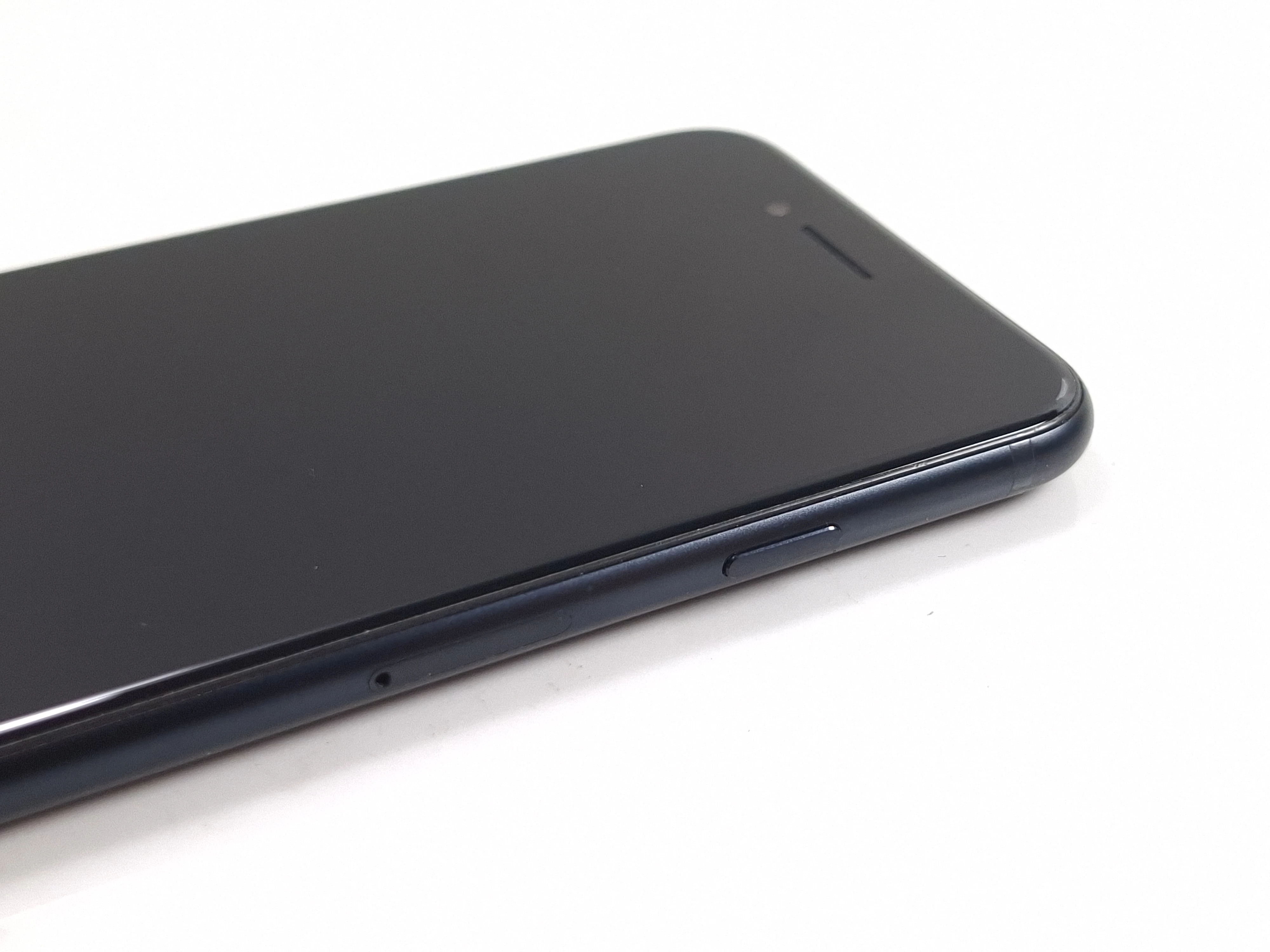 telefon-iphone-se-2022-64gb-kod-producenta-telefon-iphone-se-a2783-64-gb