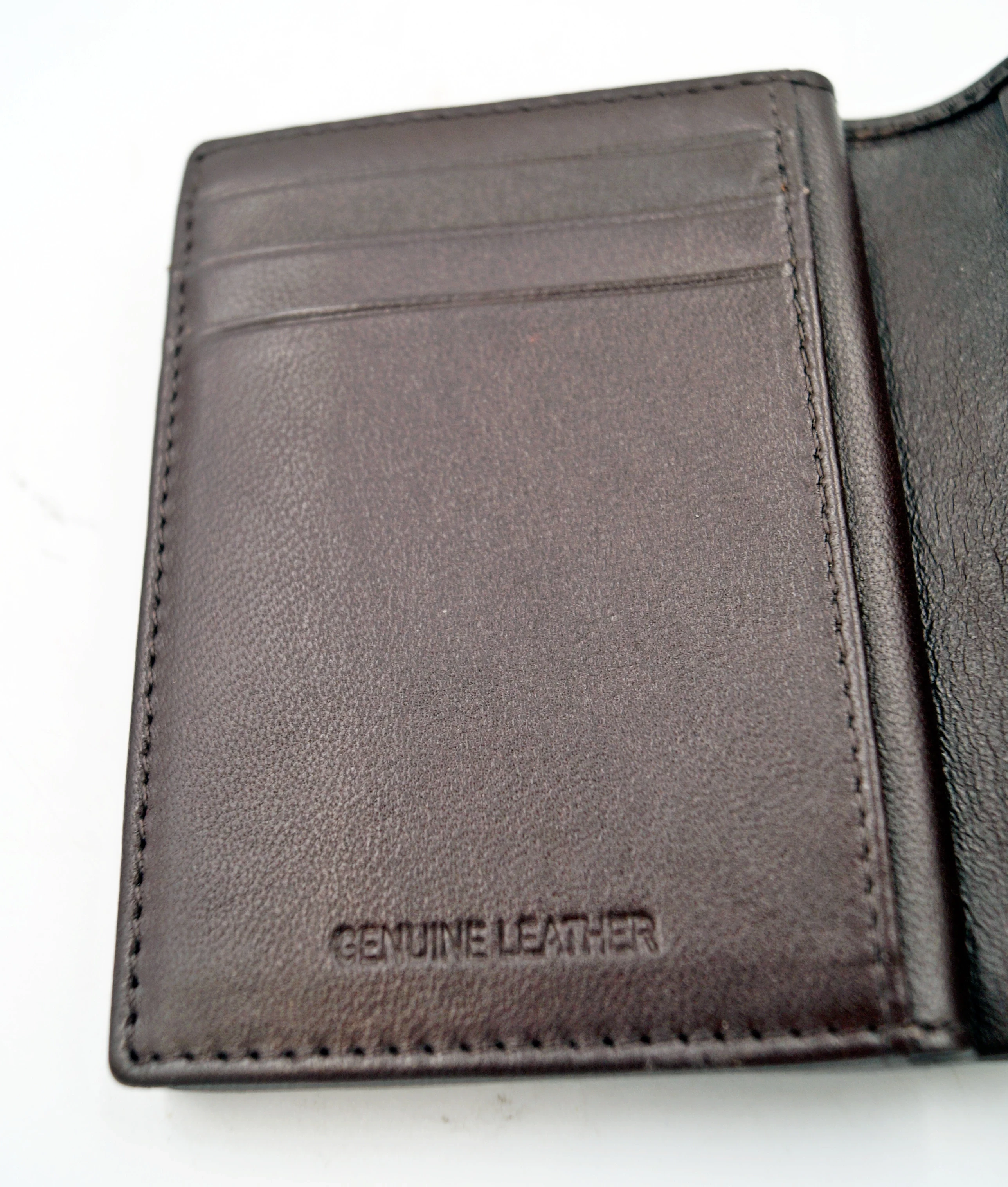 festina-portfel-skorzany-button-brazowy-wzor-dominujacy-3766-2397