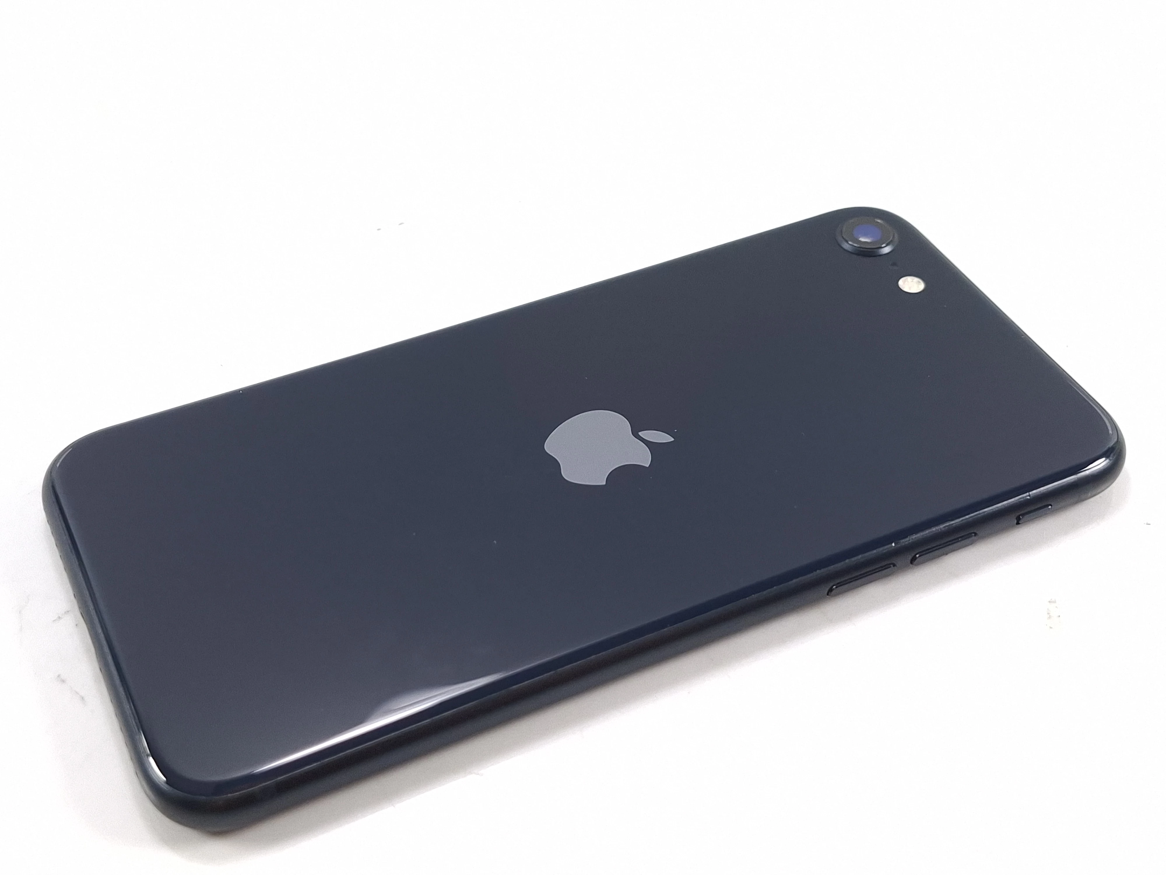 telefon-iphone-se-2022-64gb-pamiec-ram-202865-214121