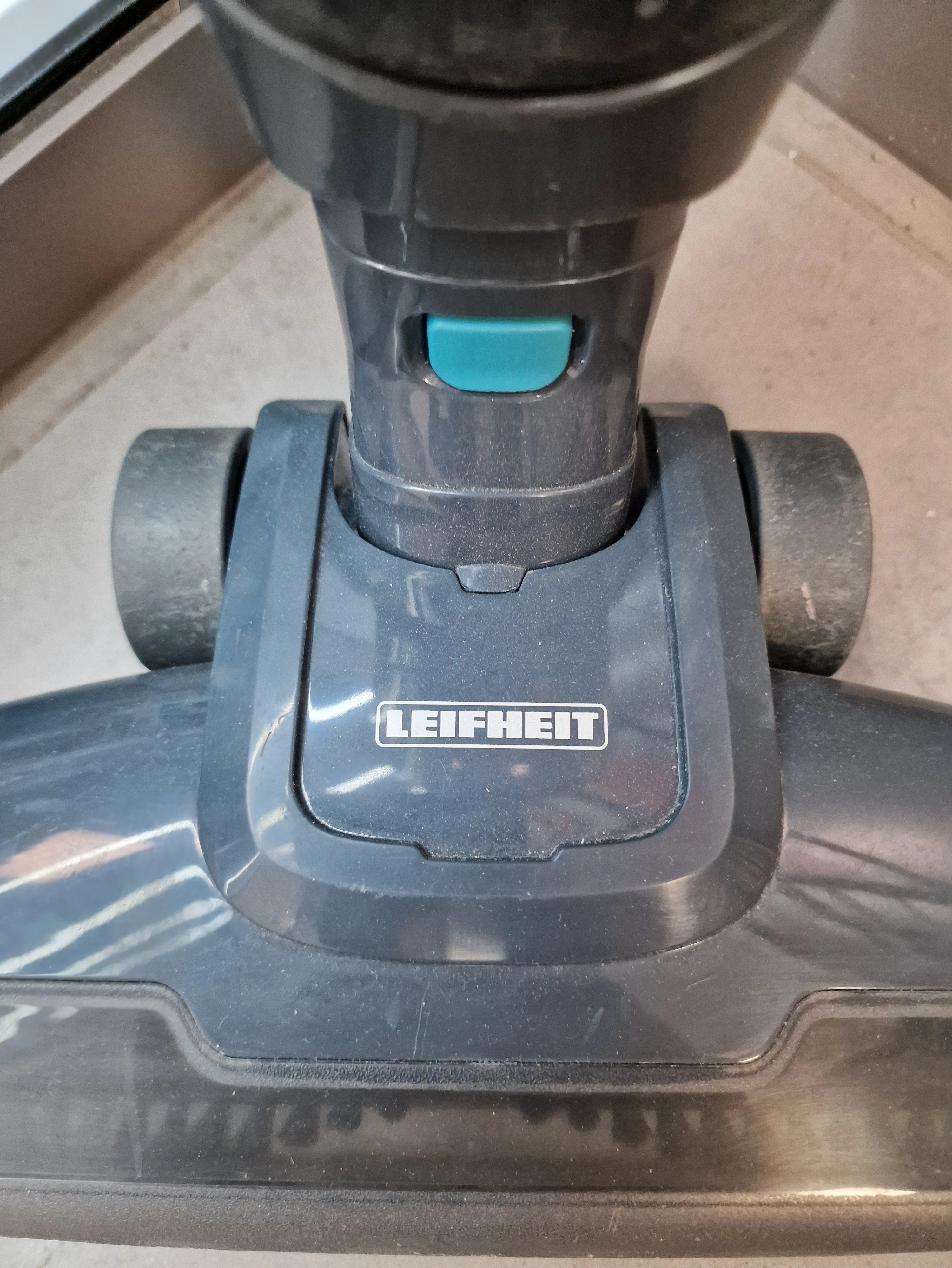 odkurzacz-bezprzewodowy-leifheit-11928-powervac-stan-11323-2