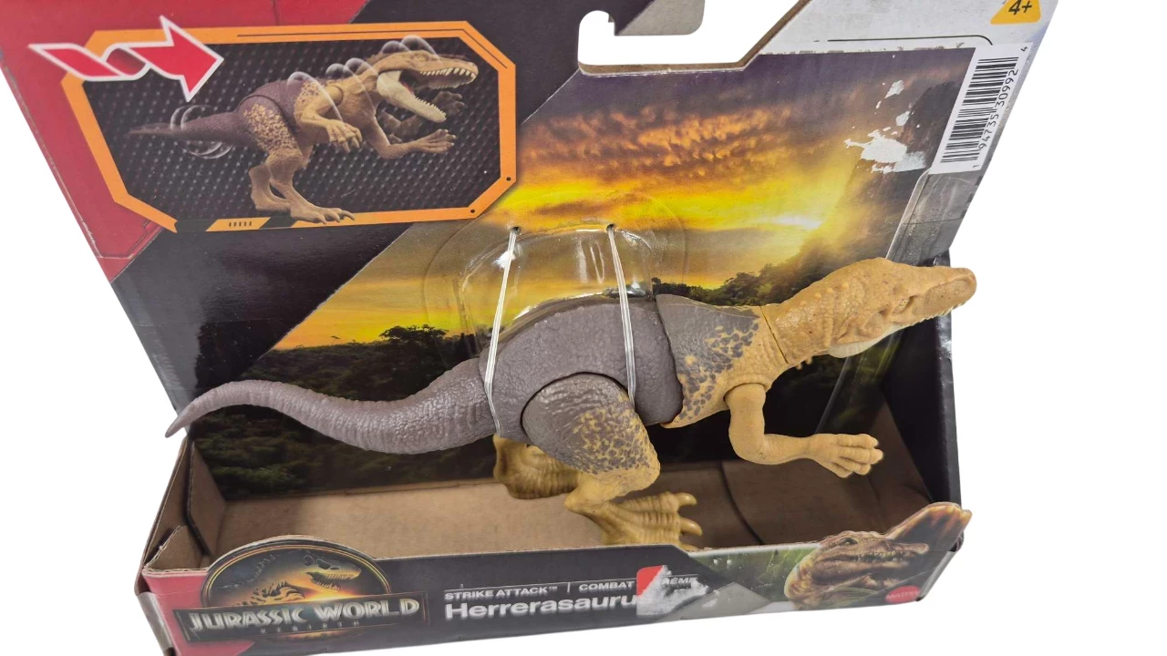 figurka-atakujacy-dinozaur-zuniceratops-jurassic-world-ean-gtin-194735309924