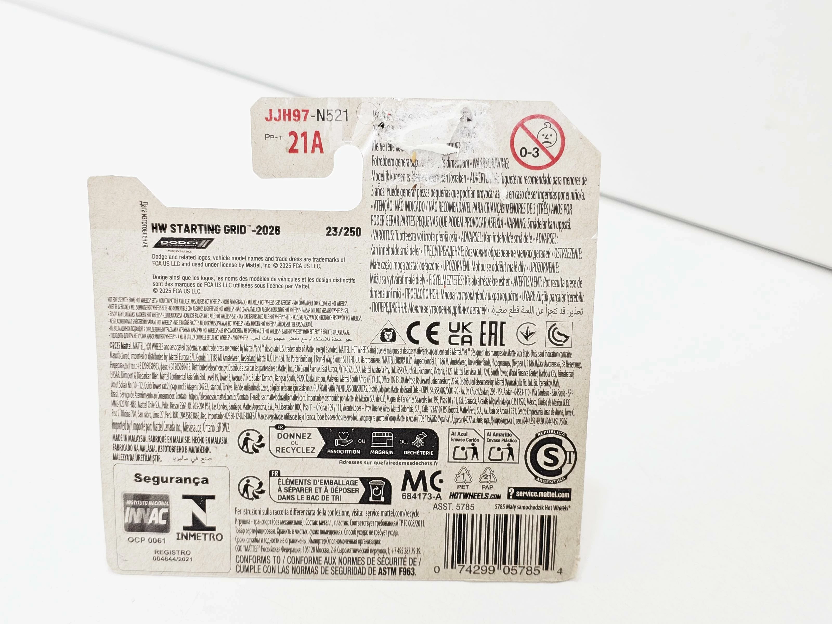 hot-wheels-69-dodge-charger-daytona-stan-11323-2