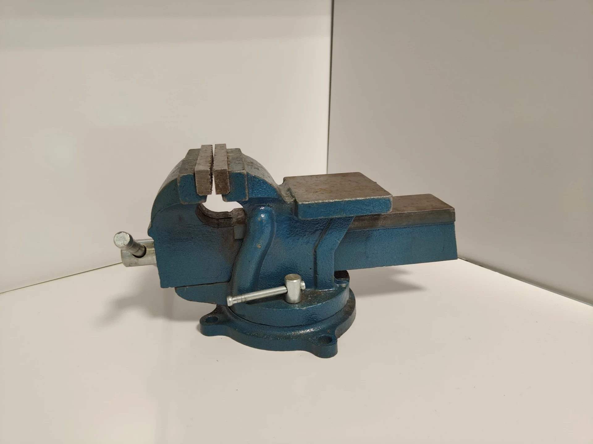 toolex-imadlo-stolowe-4-zeliwo-kowadlo-ean-gtin-5901529042432