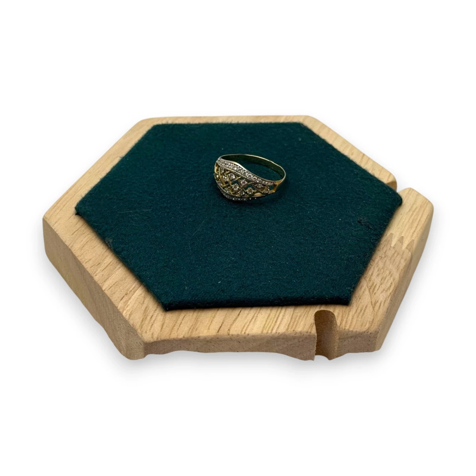 zloty-pierscionek-proba-585-rozmiar-20-waga-227g-brak-jednej-cyrkonii-rynek-16-katy-wroclawskie