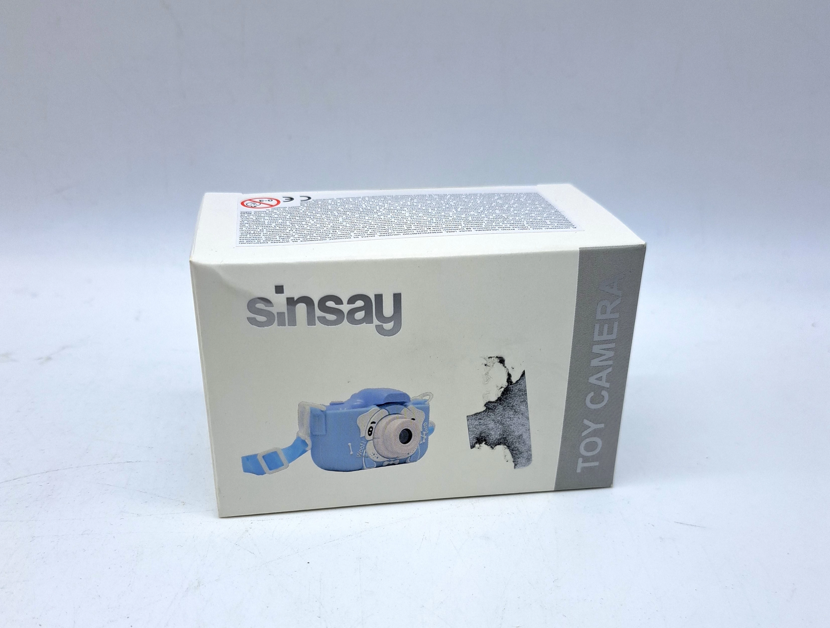 aparat-cyfrowy-sinsay-toy-camera-bankowa-16e-police